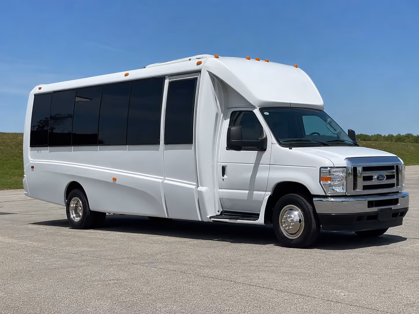 Pembroke Pines Birthday, Sweet 16, & Quinceañera Party Bus Rentals